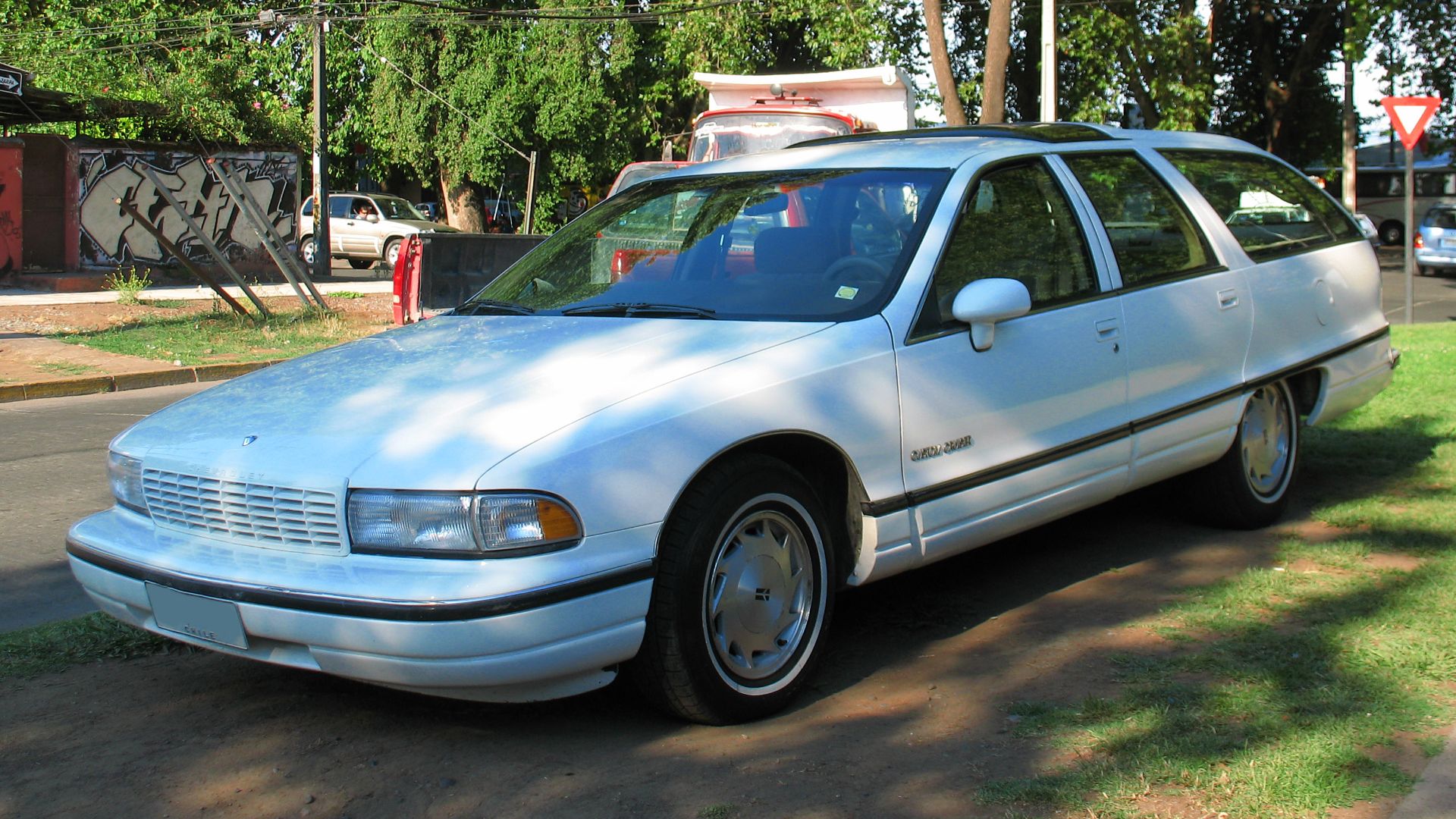 8. Oldsmobile Custom Cruiser de 1991