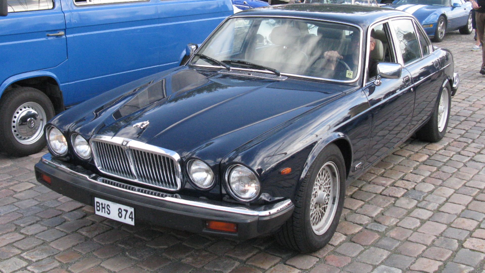 7. Jaguar XJ6 Série III