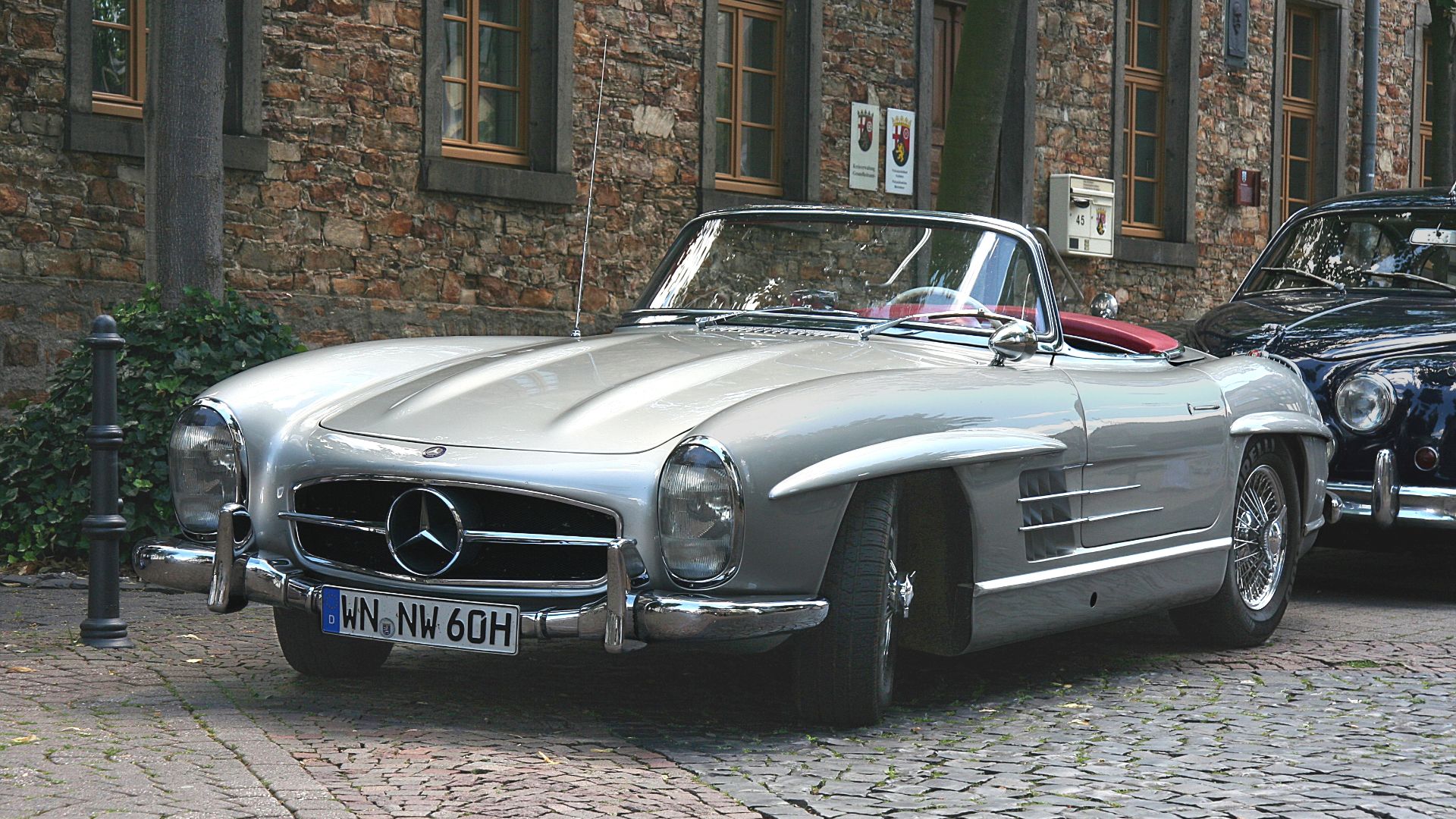 9. Mercedes-Benz 300 SL