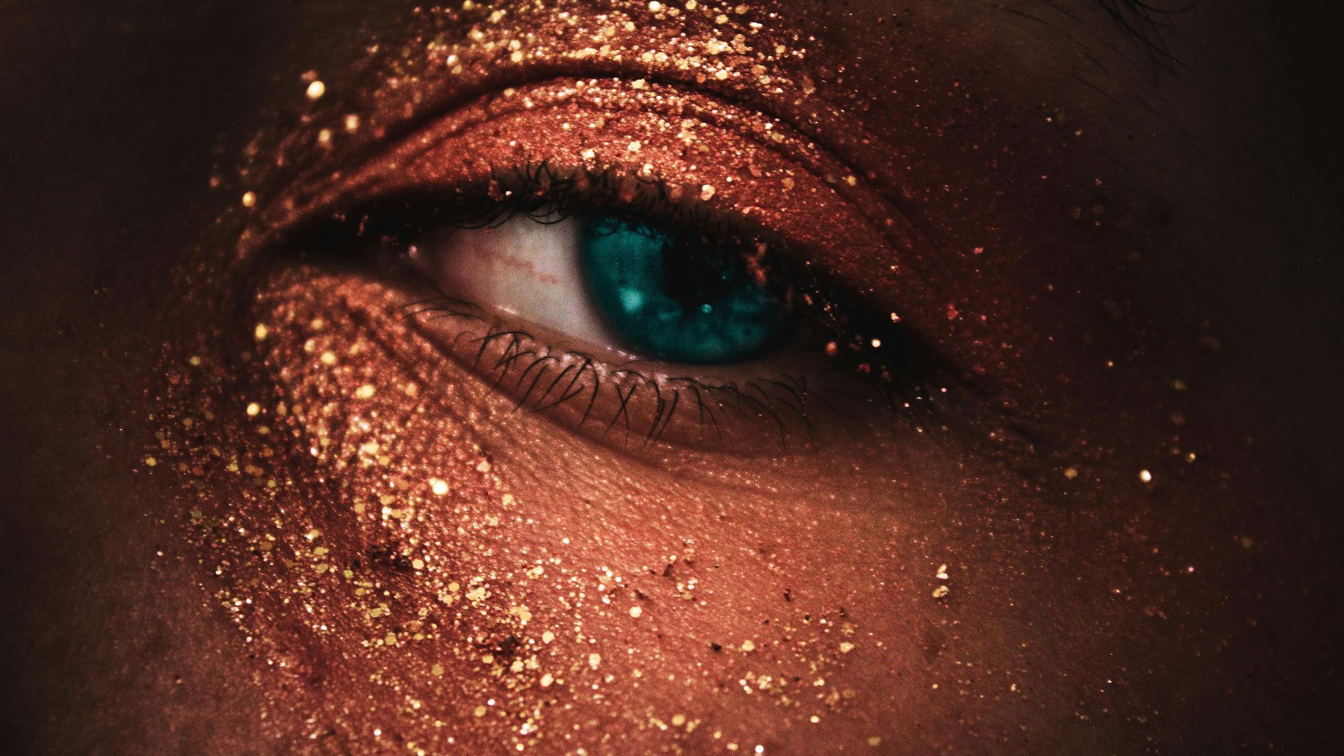 4. Des paillettes bien grosses partout