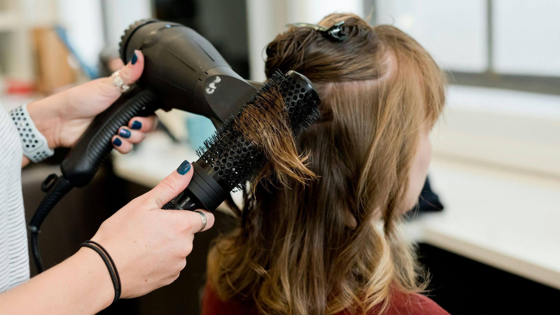 7. Trouvez une coupe de cheveux moderne qui vous ressemble