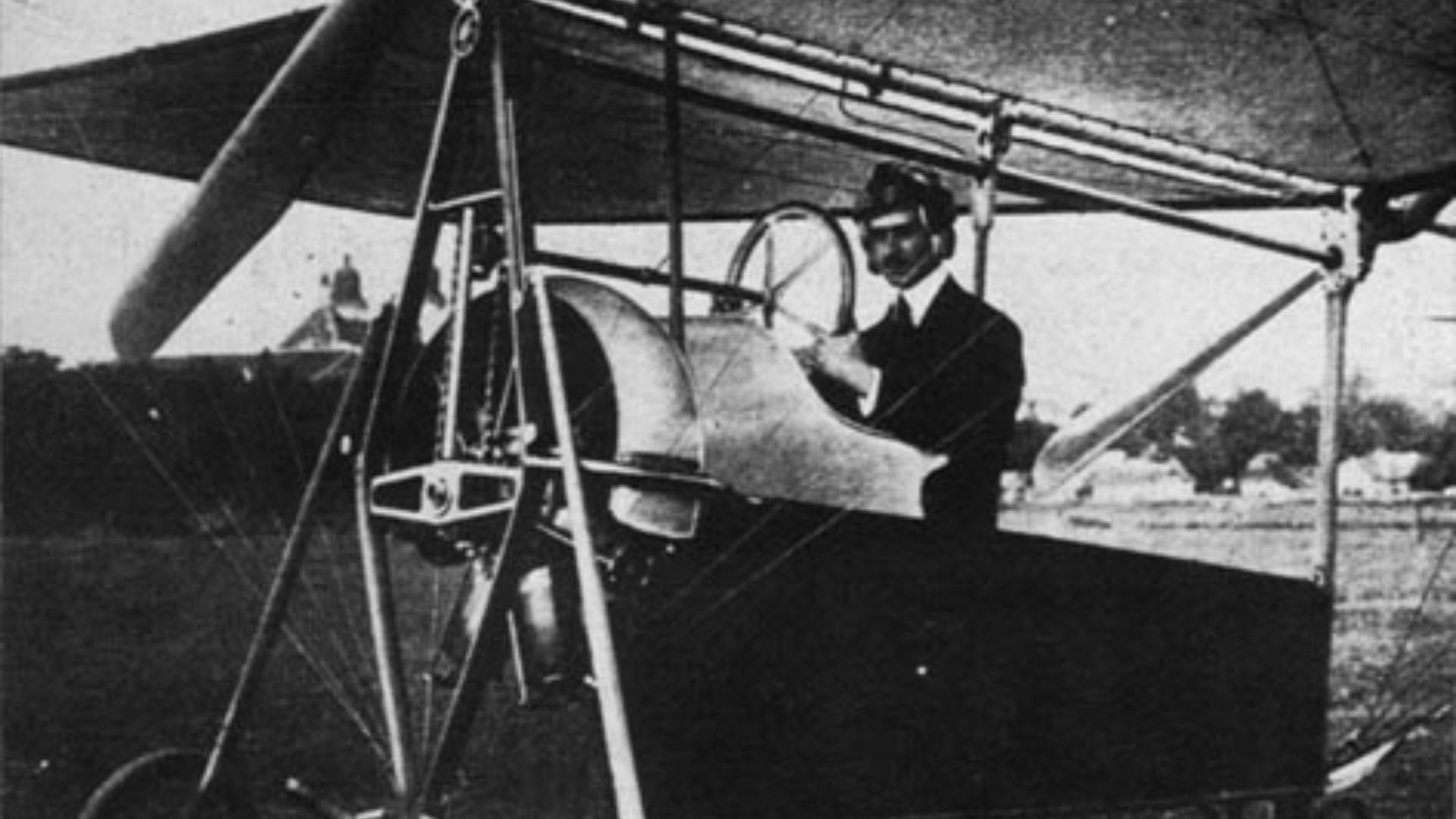 20. Aurel Vlaicu