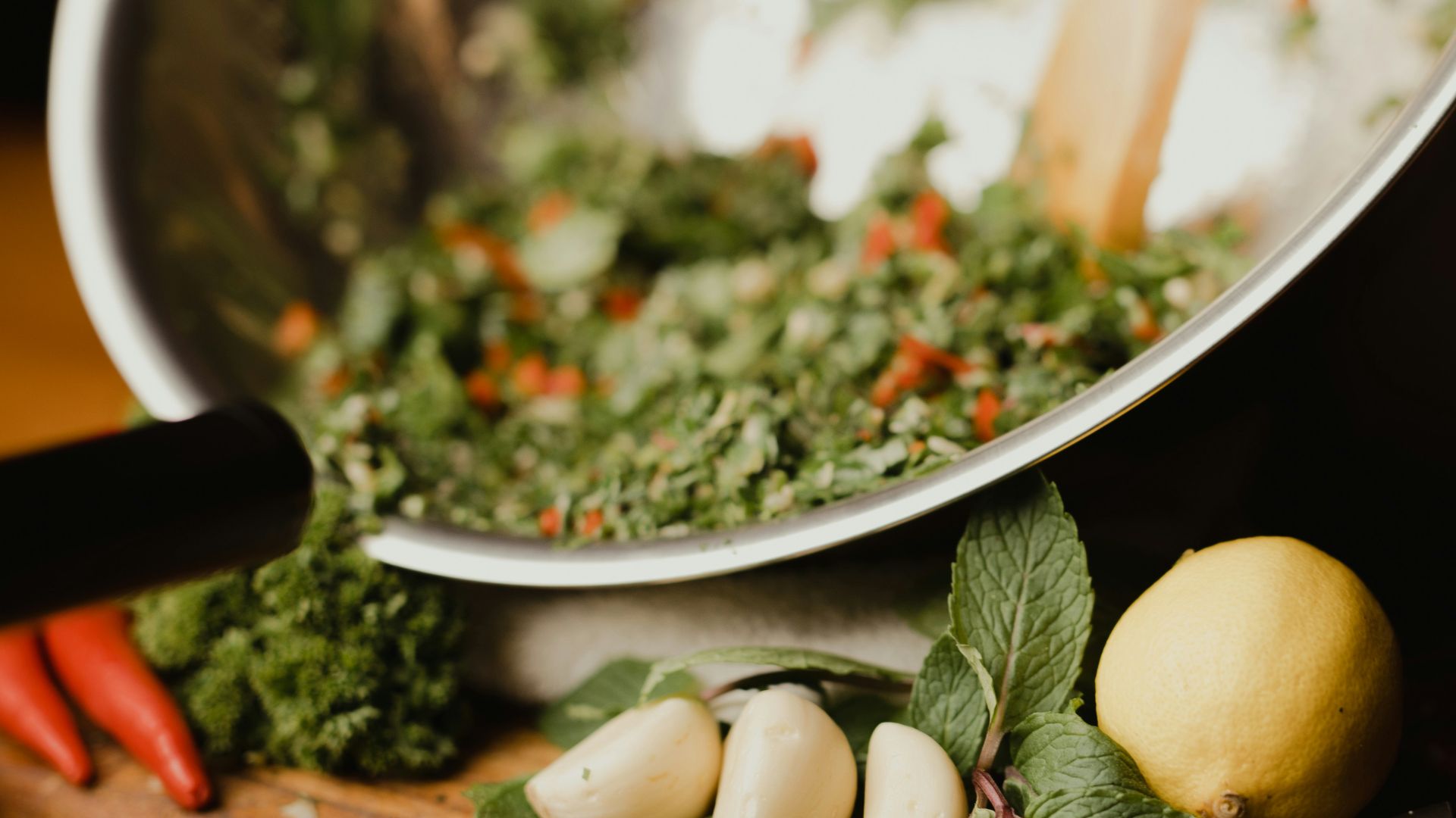 16. Sauce chimichurri