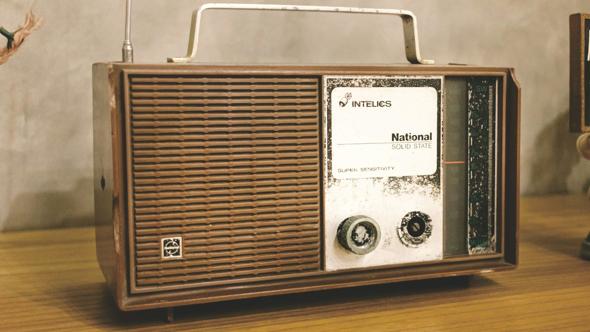 3. Radio