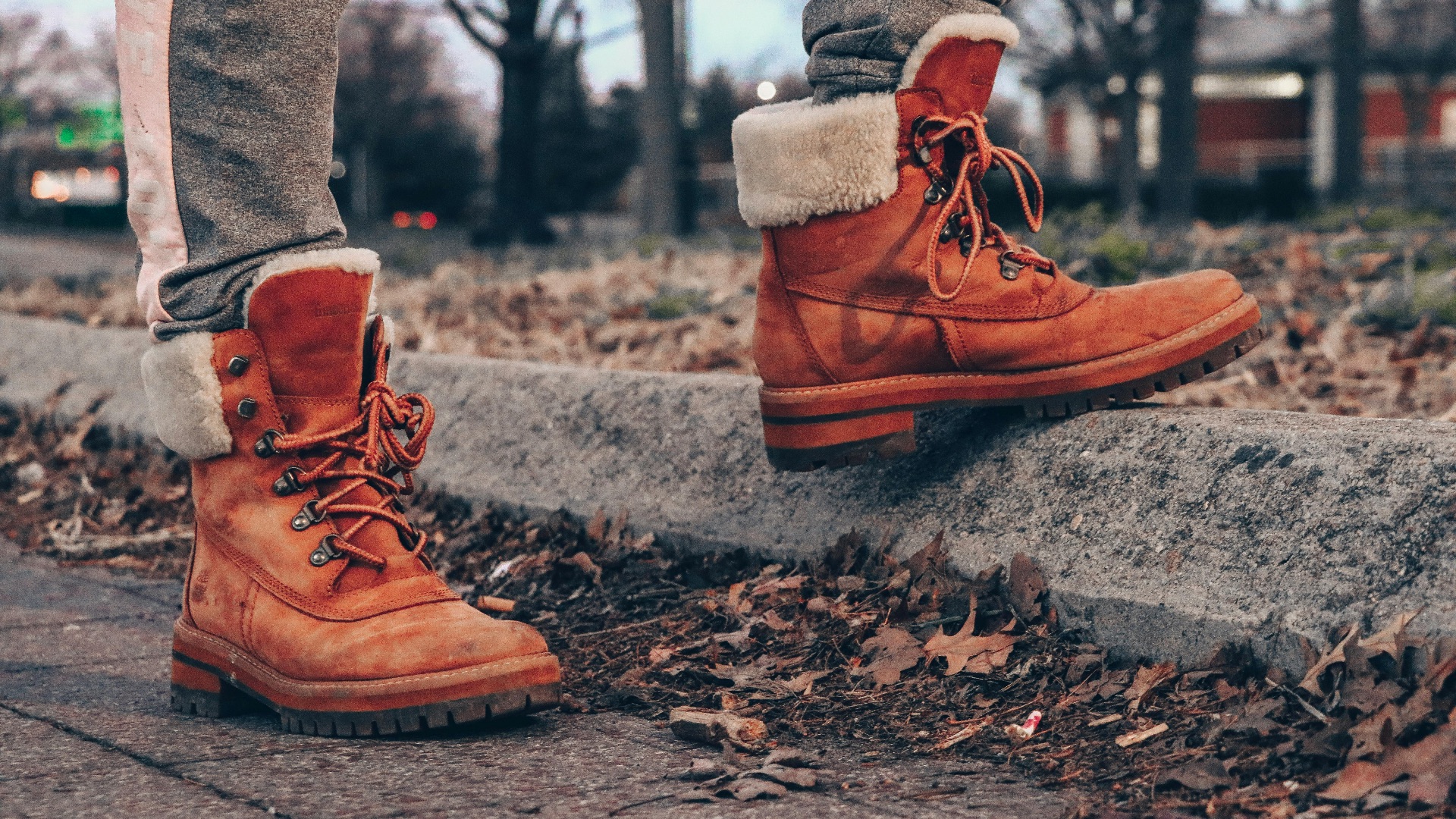 4. Optez pour des bottes ou des bottines doublées de fourrure