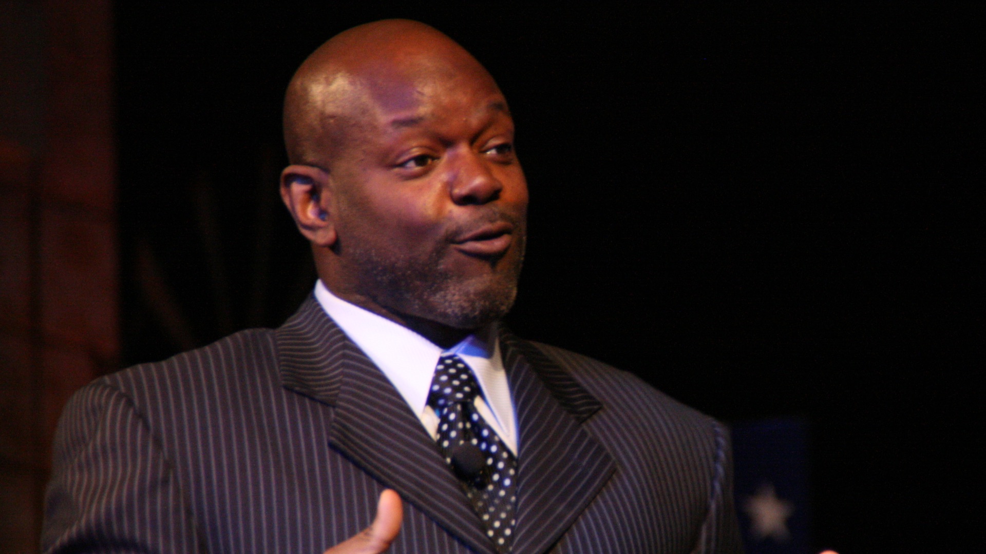 17. Nombre total de yards parcourus à la course par Emmitt Smith au cours de sa carrière