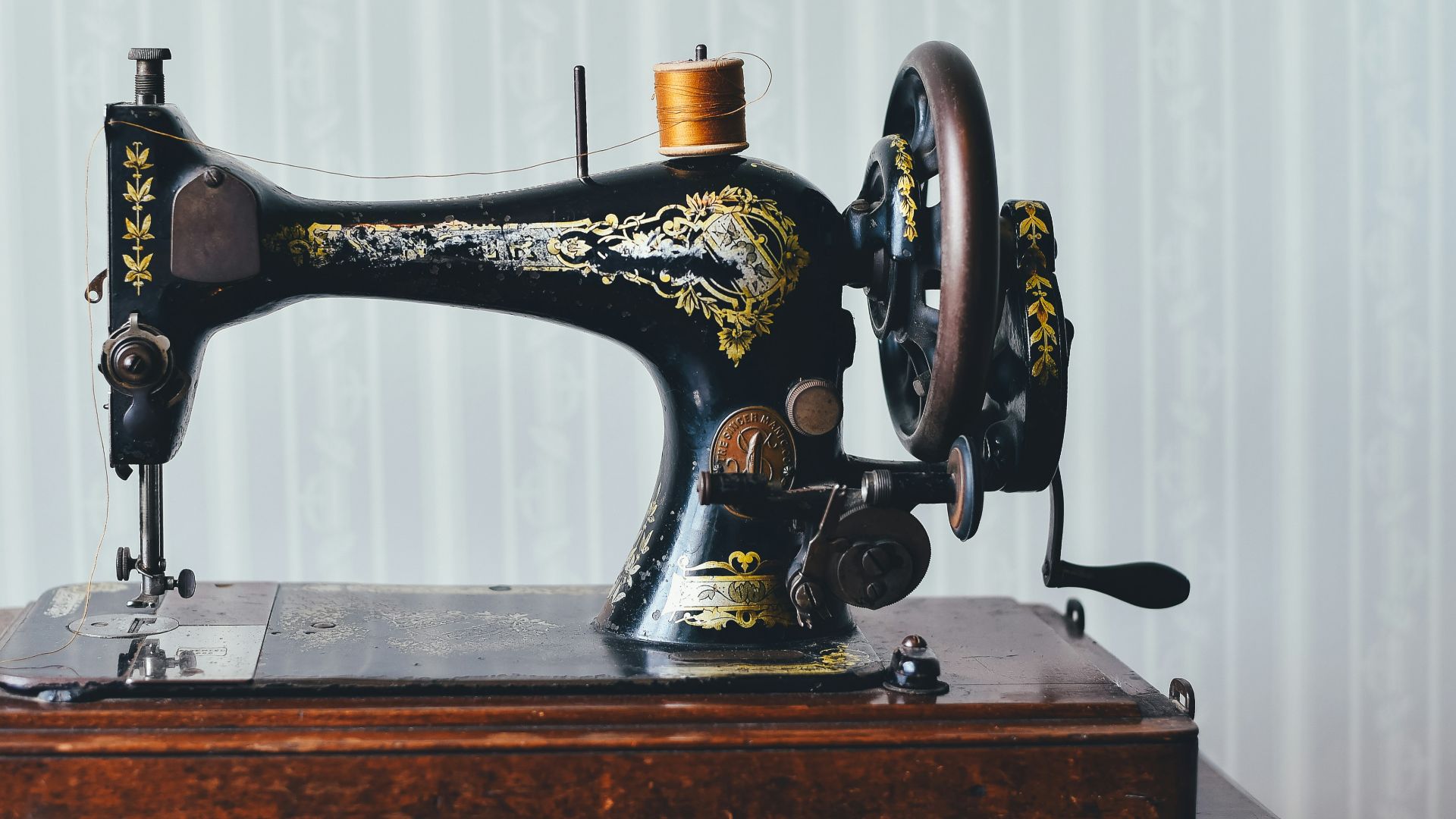 14. Machine à coudre