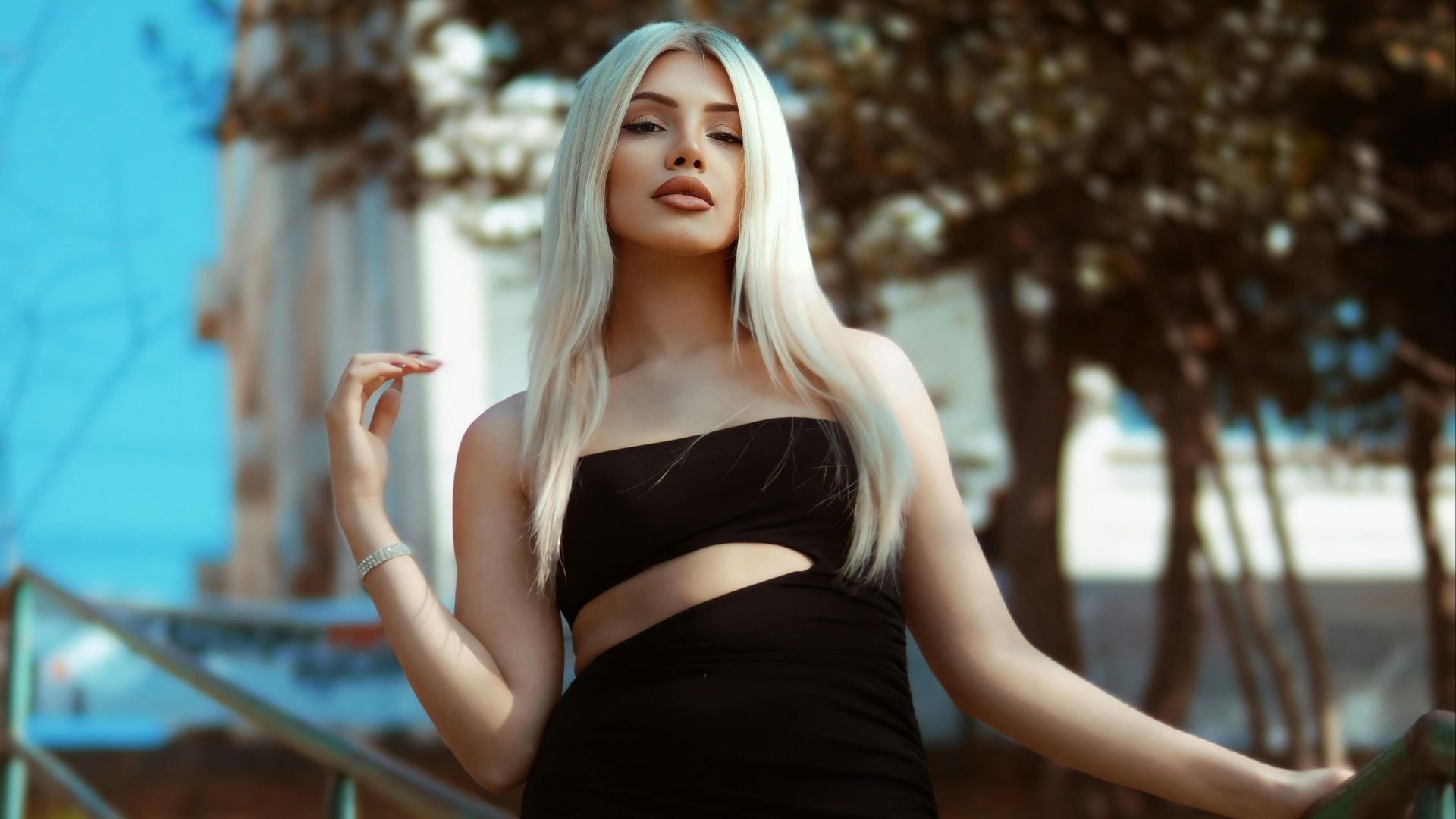 4. Une petite robe noire