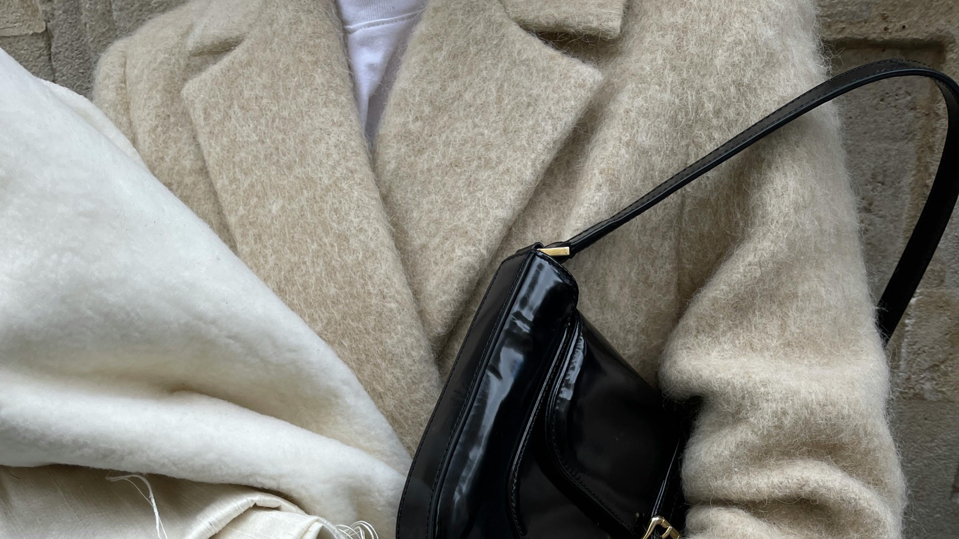 1. Investissez dans un manteau long en laine