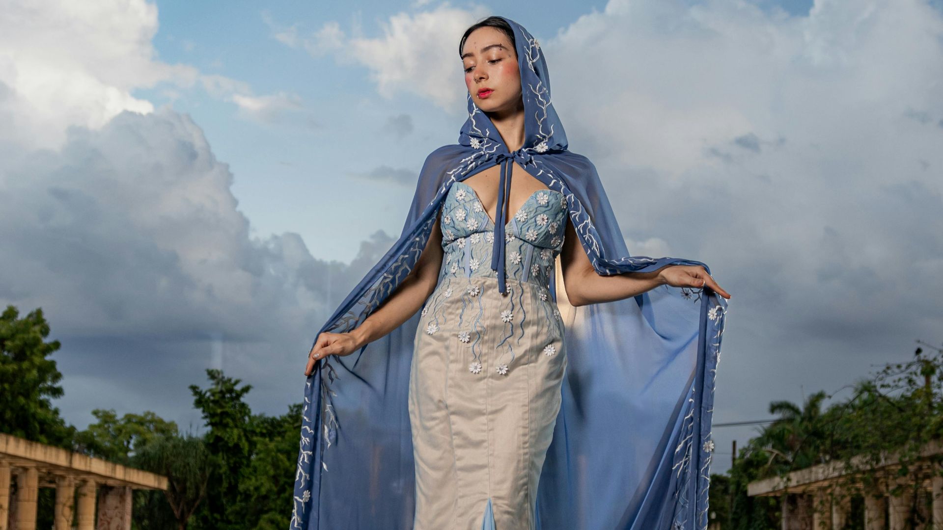 14. La cape spectaculaire