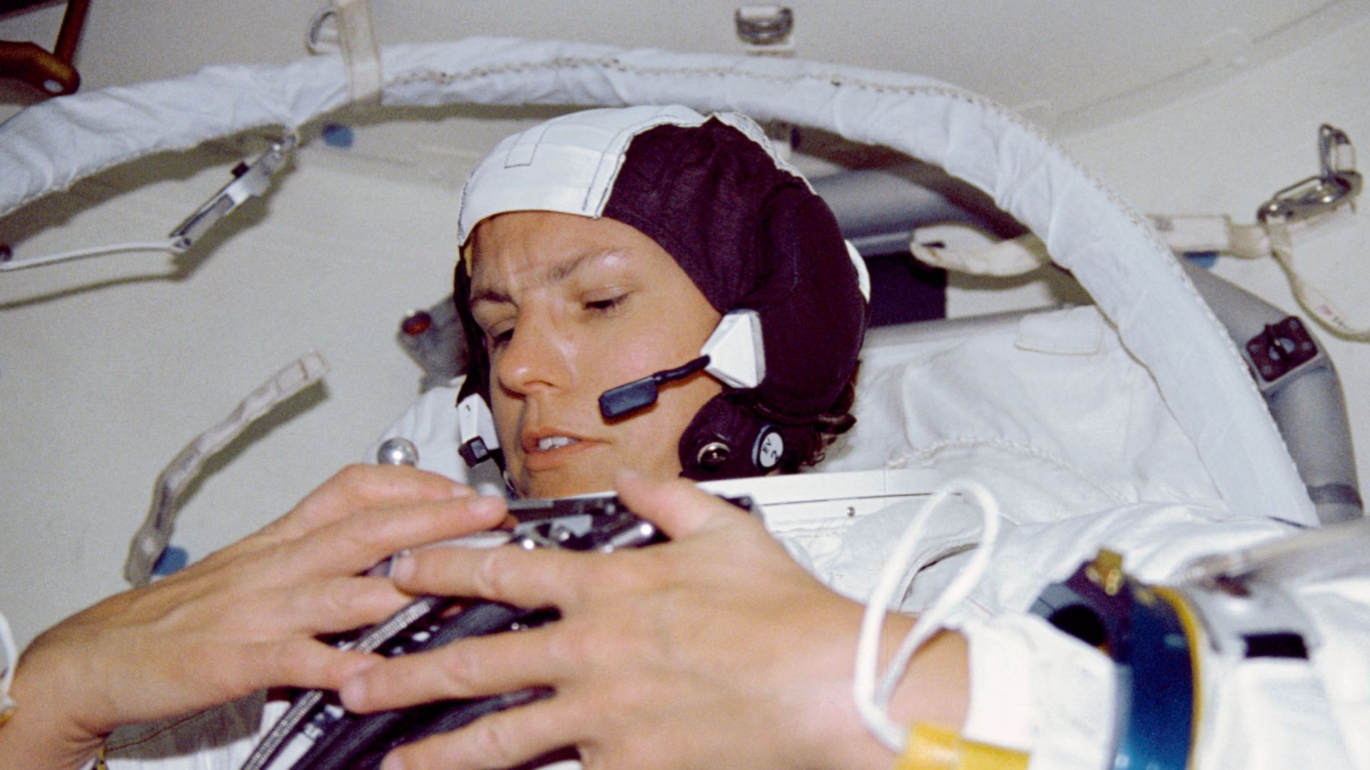 12. Le « Snoopy Cap » était un véritable surnom utilisé à la NASA