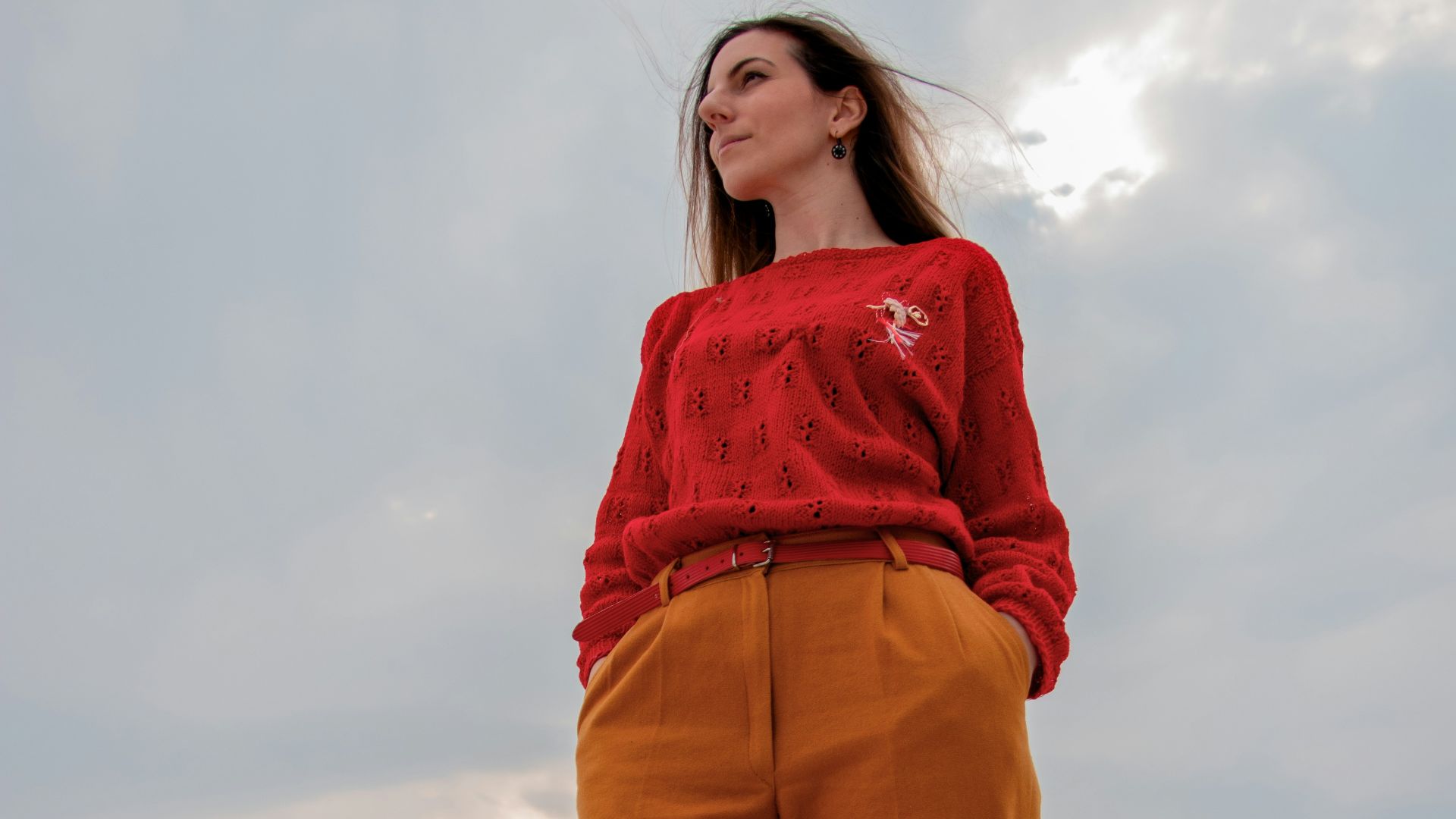 9. Des pulls en maille avec un pantalon à jambes droites