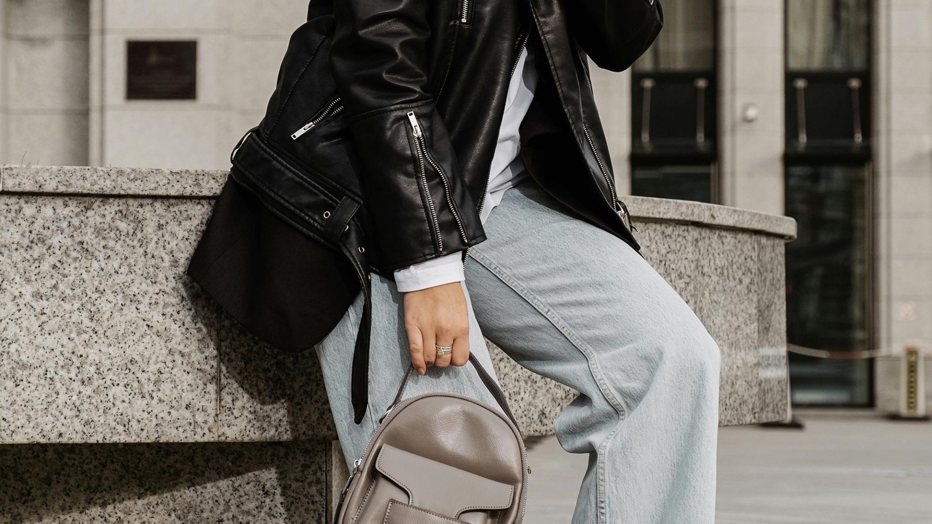 1. « Ta tenue te ressemble tellement. »