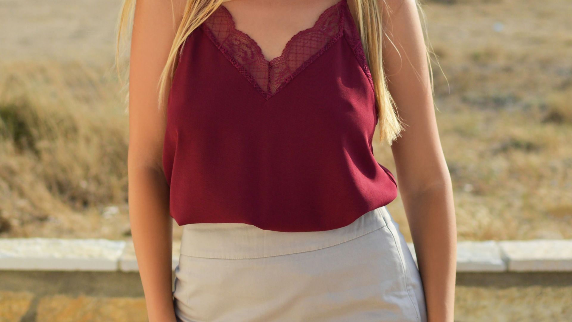 5. Bordeaux et beige