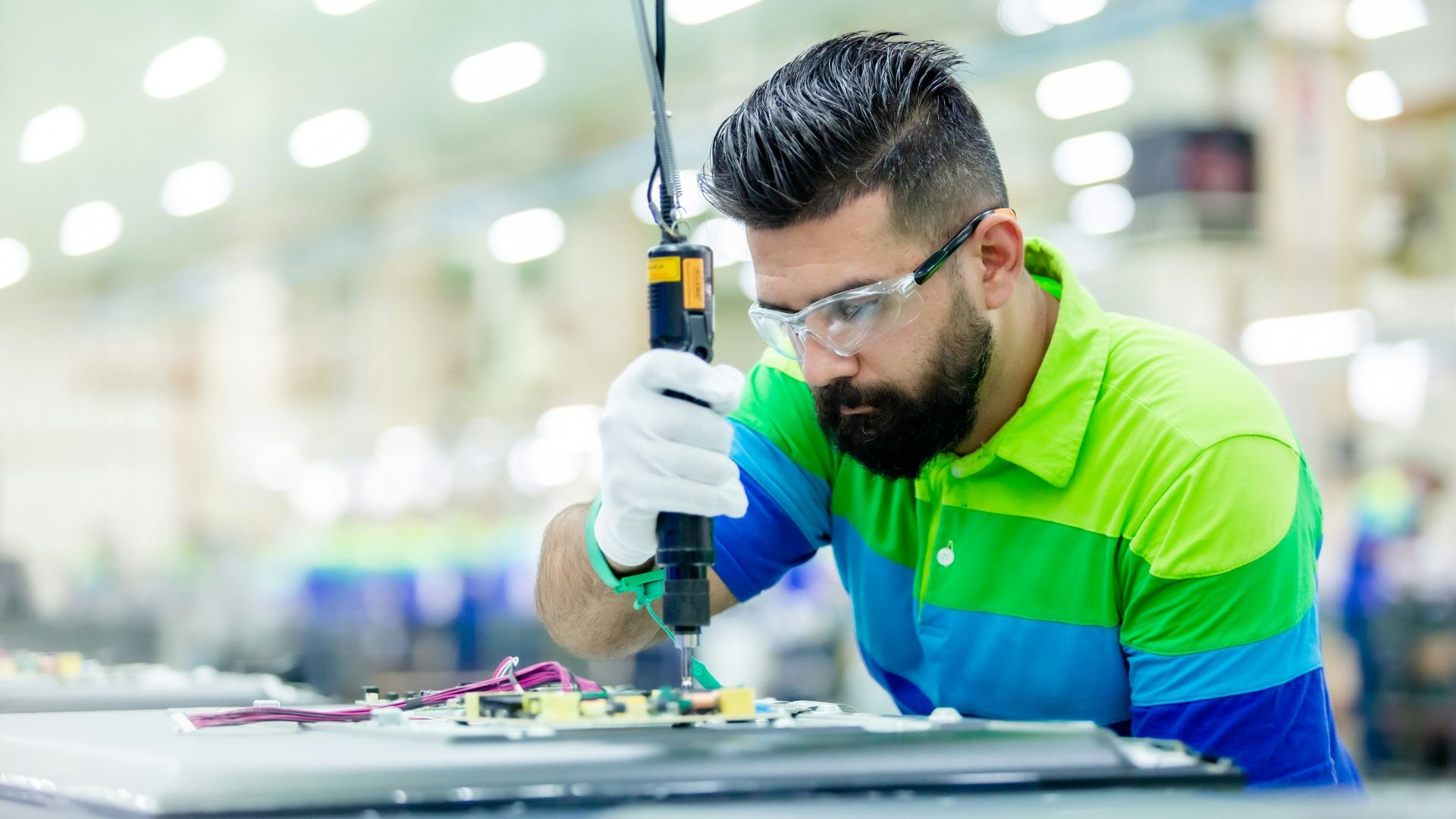 6. Technicien en composites