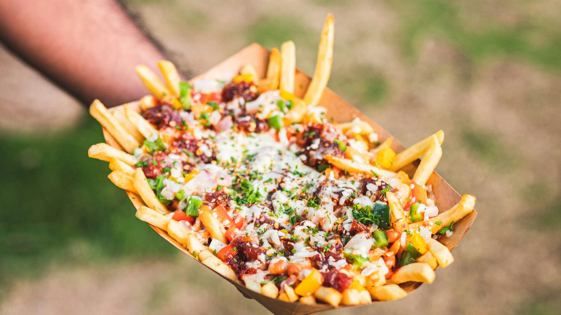 6. Frites au chili et au fromage