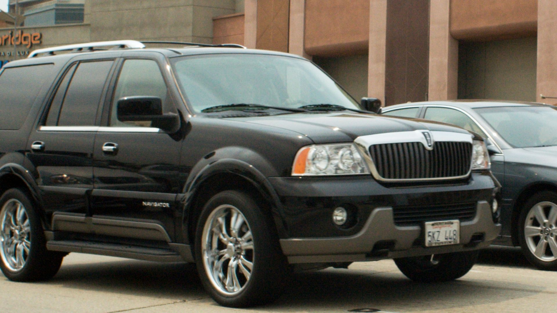 18. Lincoln Navigator