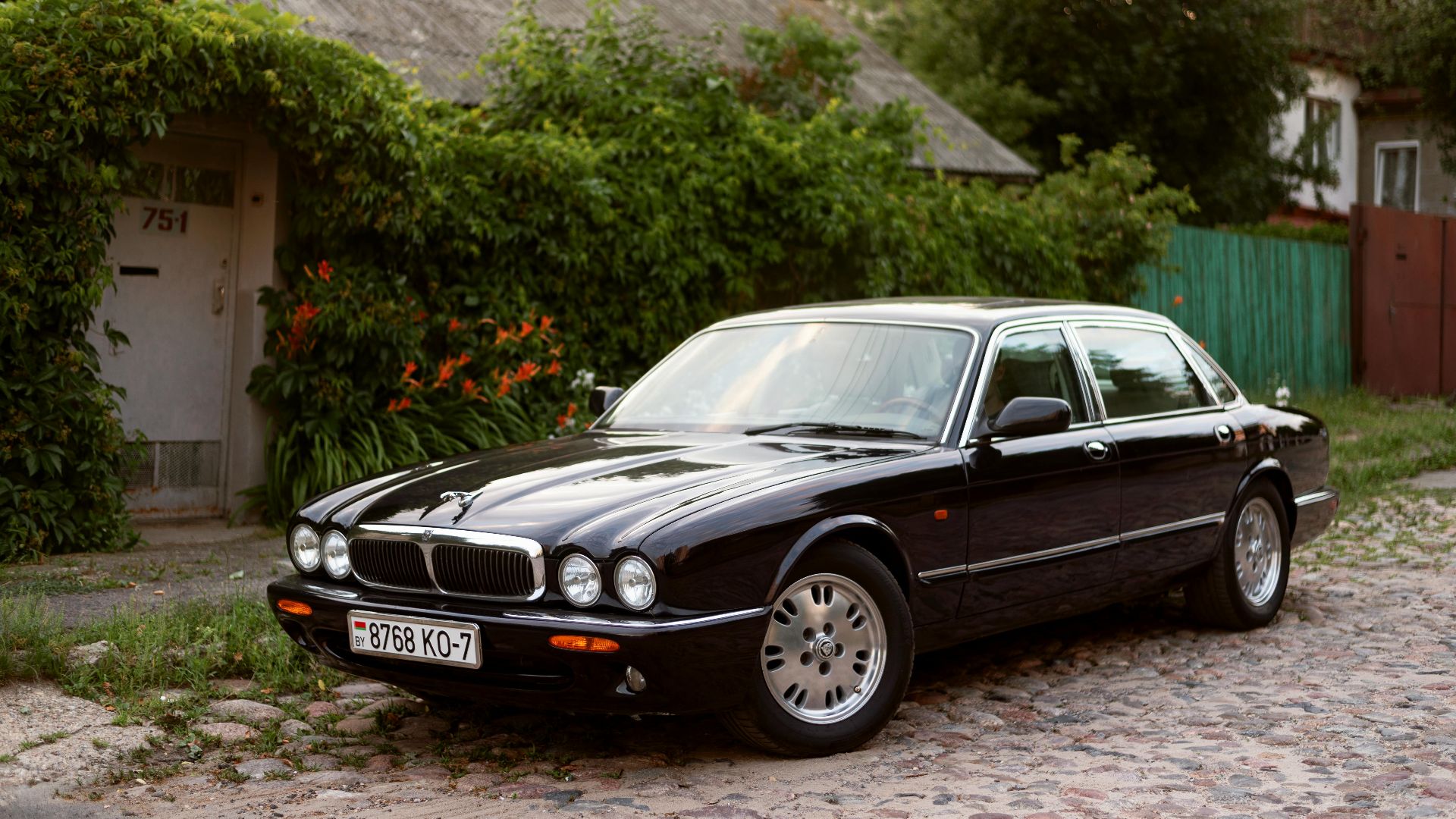 7. Jaguar XJR