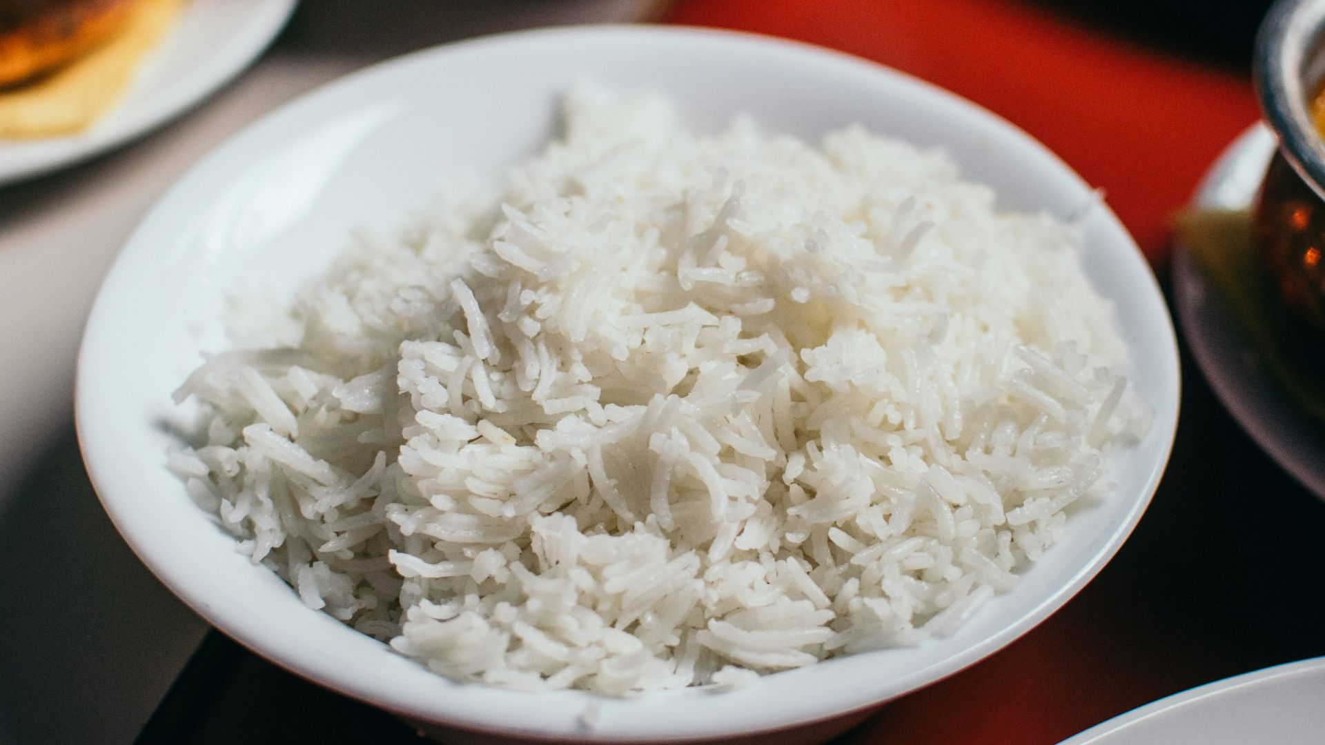 5. Riz blanc nature en grands récipients