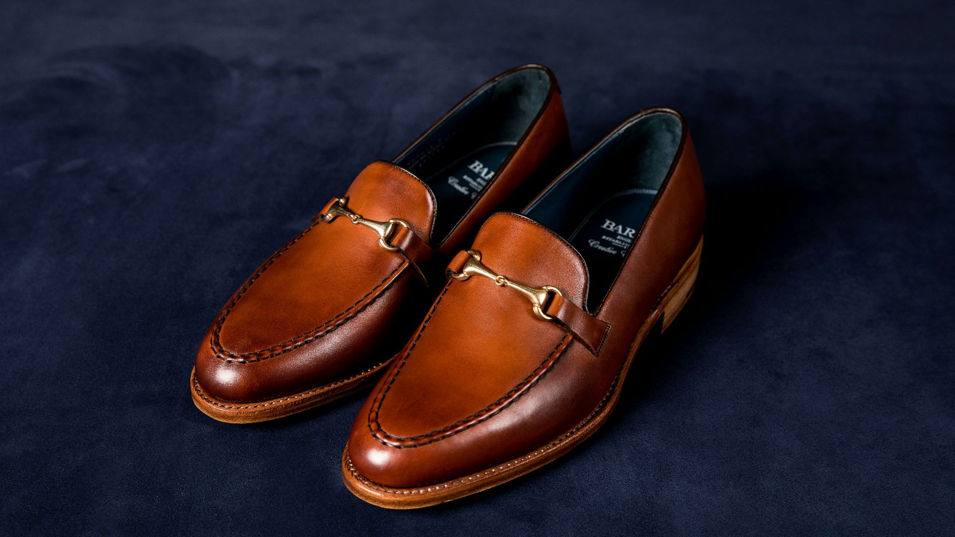 5. Mocassins en cuir verni