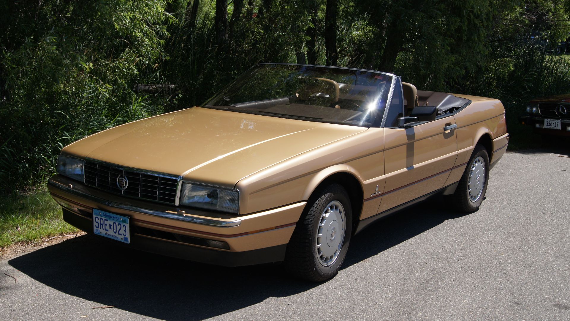 6. Cadillac Allanté