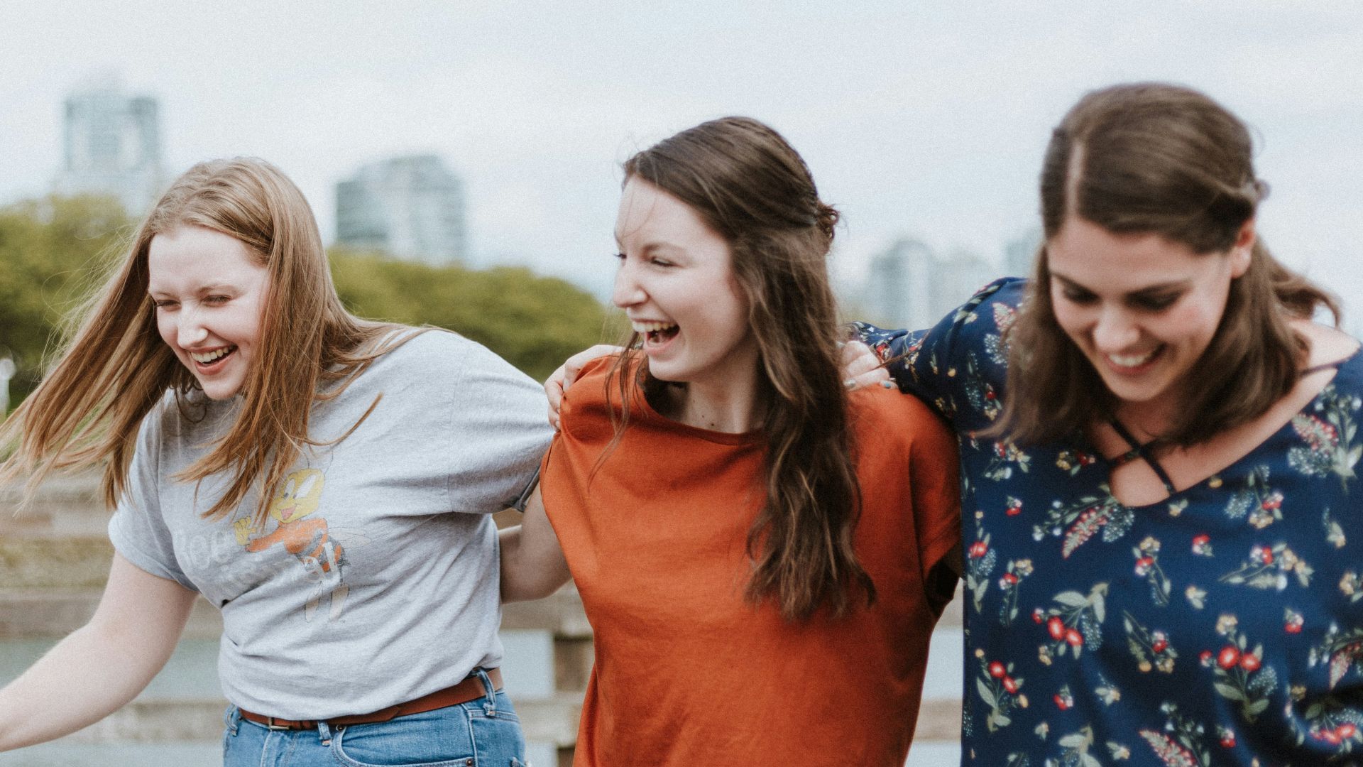 11. Tes amis te taquinent à propos de ton traitement de faveur