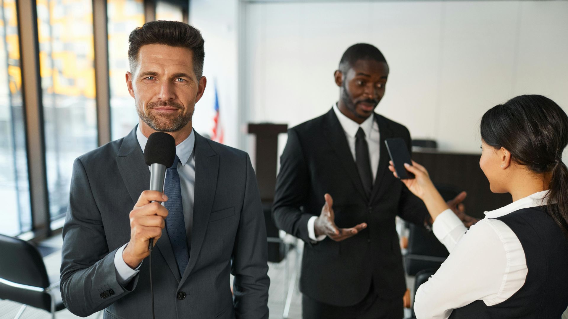 9. Journaliste de télévision