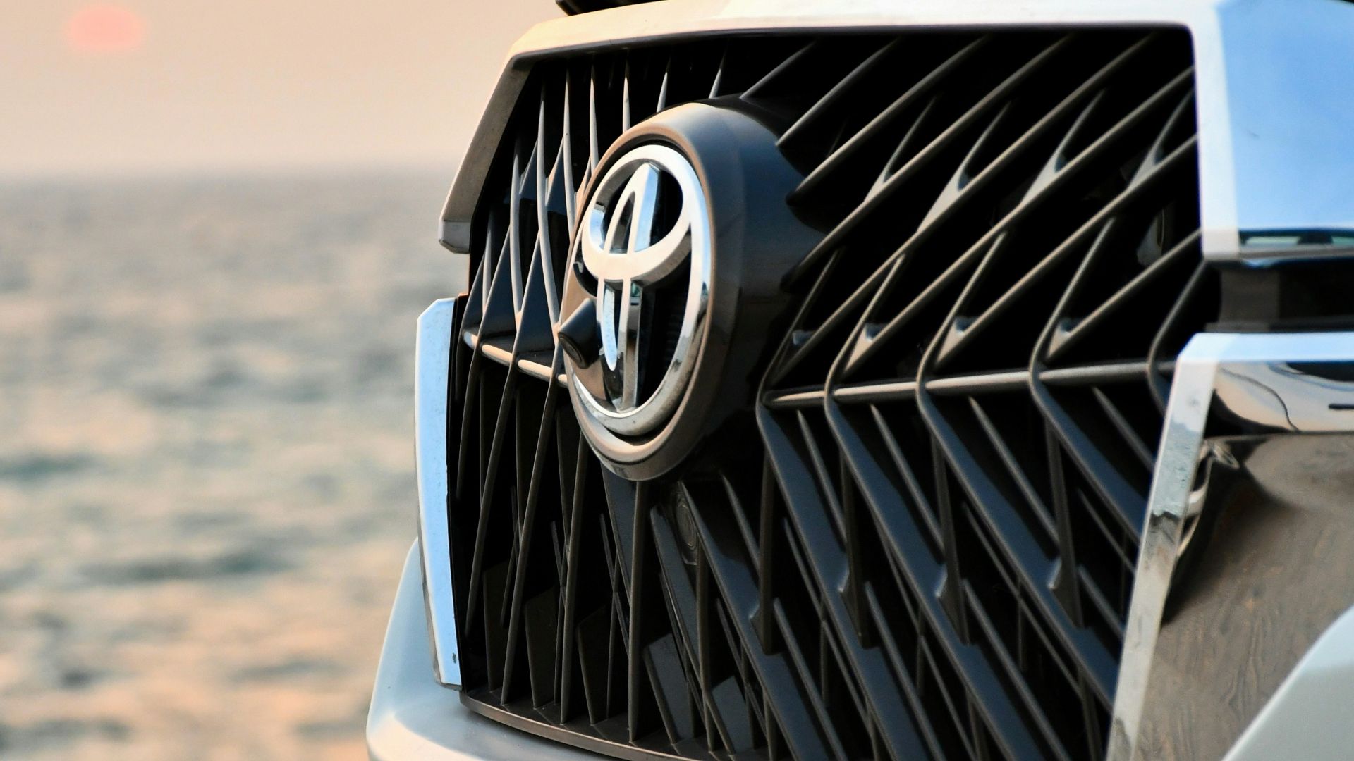 9. Toyota Century