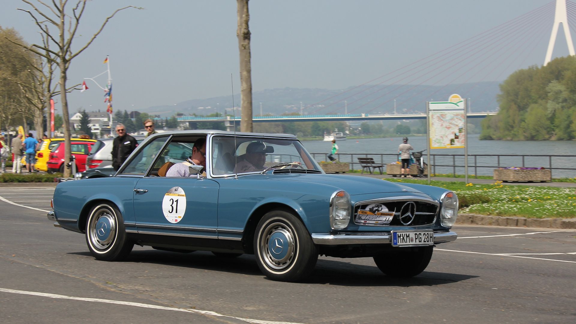 7. Mercedes-Benz SL