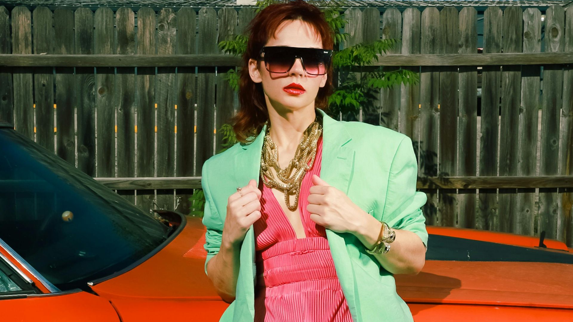 2. Un beau blazer rehausse presque toutes les tenues