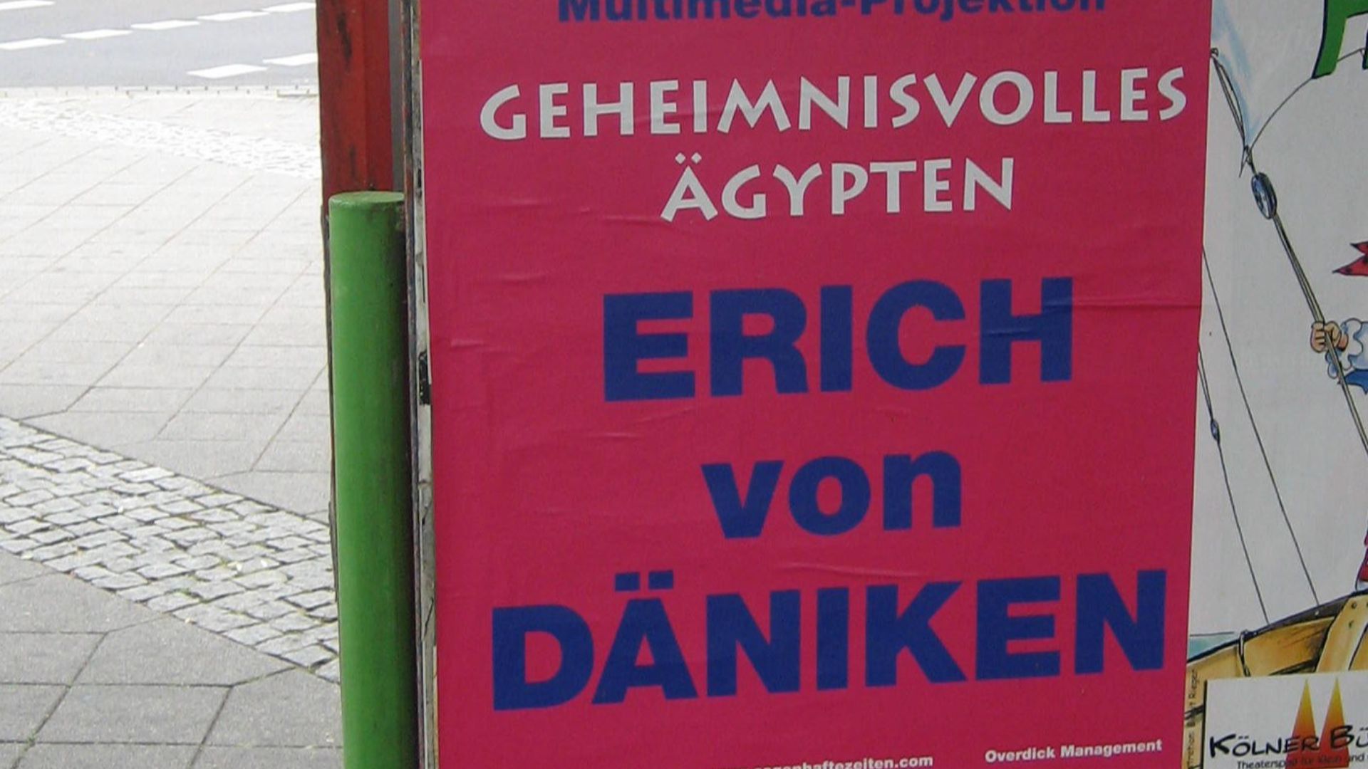 9. Erich von Däniken