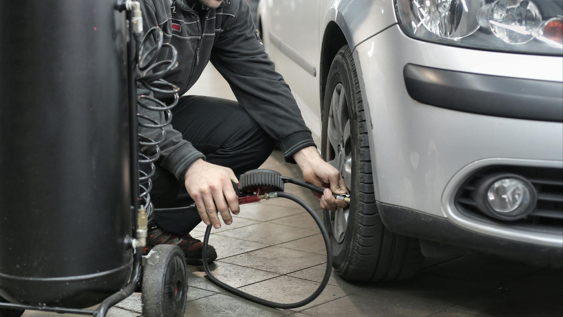 9. Négliger la pression des pneus
