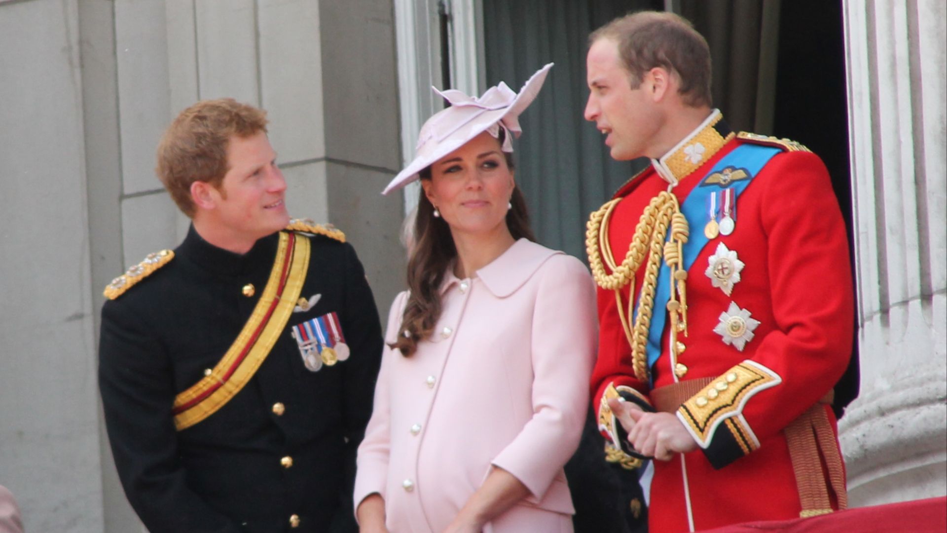 13. Le prince William et le prince Harry