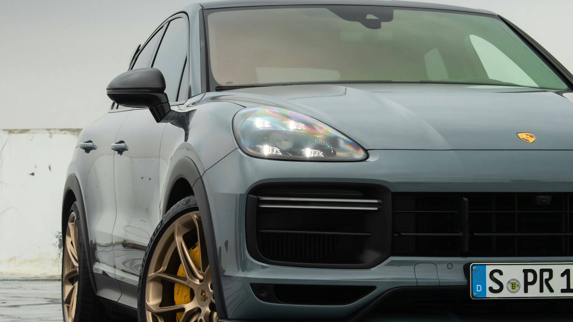 7. Les premiers modèles de la Porsche Cayenne Hybrid