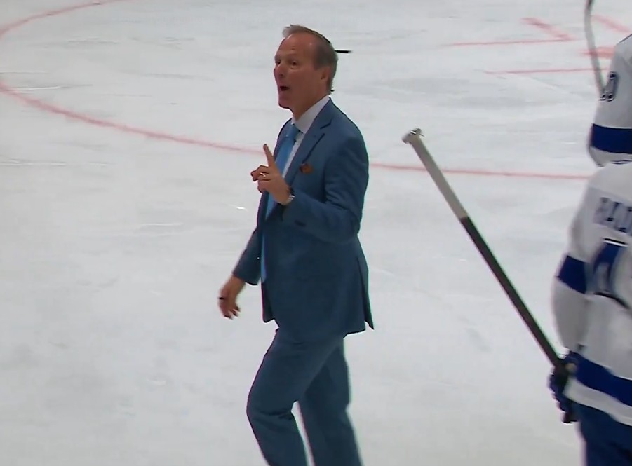 Jon Cooper teased Canadiens fans after the win: “One more”