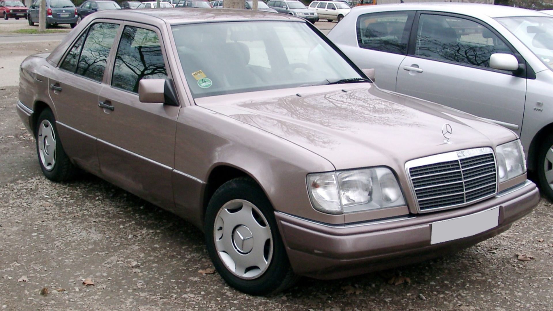 6. Mercedes-Benz W124