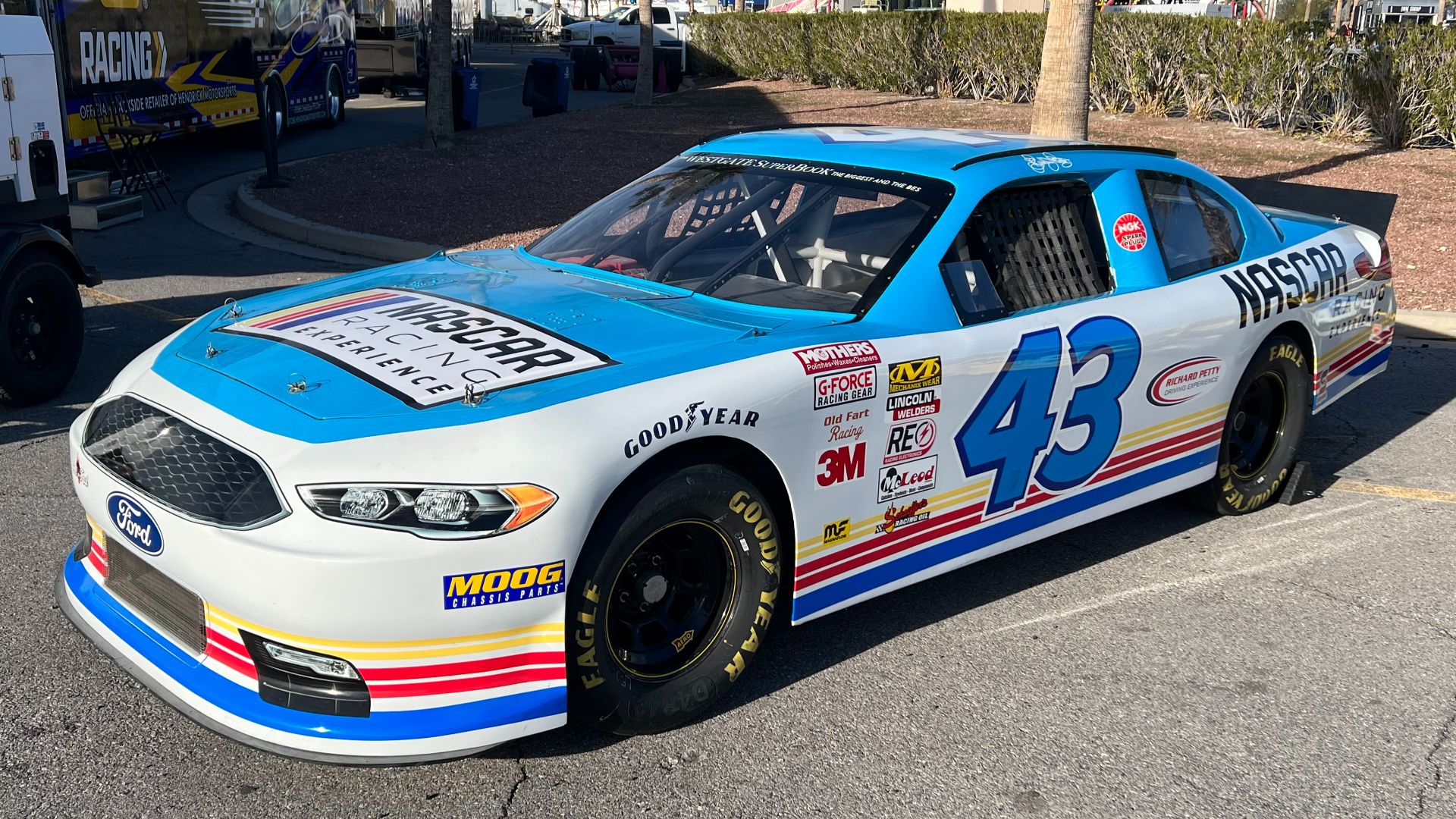 19. La « Car of Tomorrow » de la NASCAR