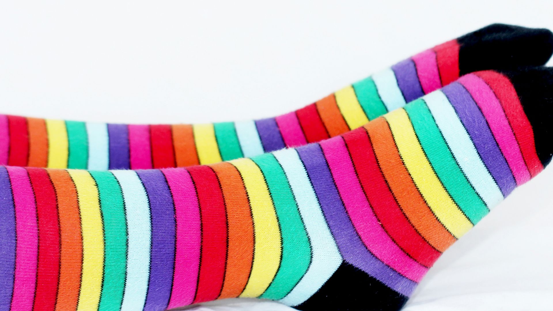 14. Cravates fantaisie et chaussettes farfelues lors de réunions sérieuses