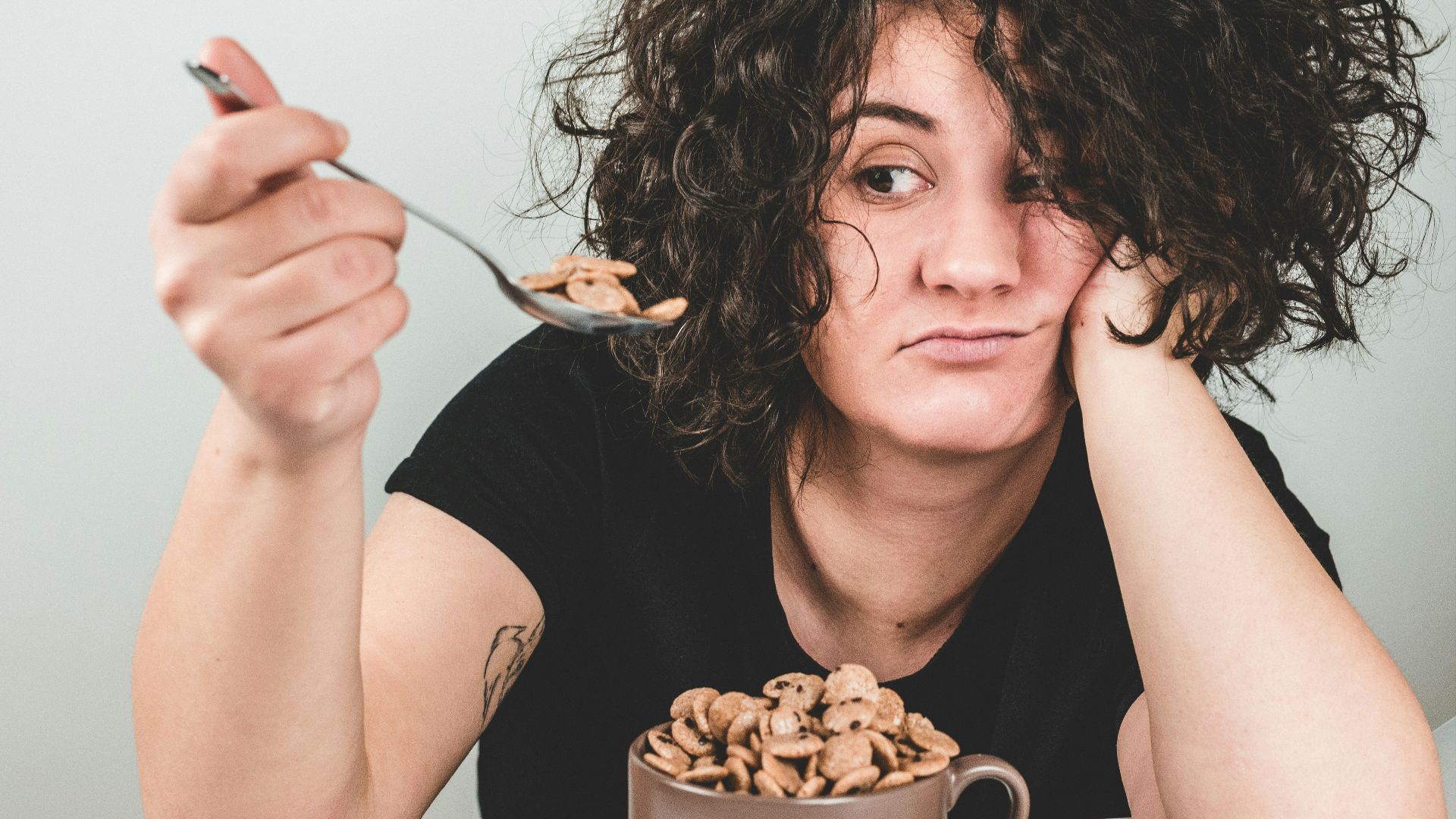 5. Tu as de nouveau faim juste après avoir mangé