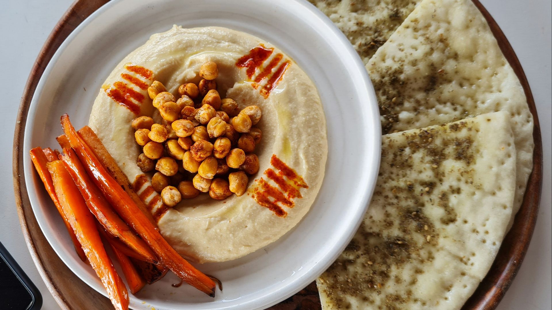 18. Houmous et pain pita