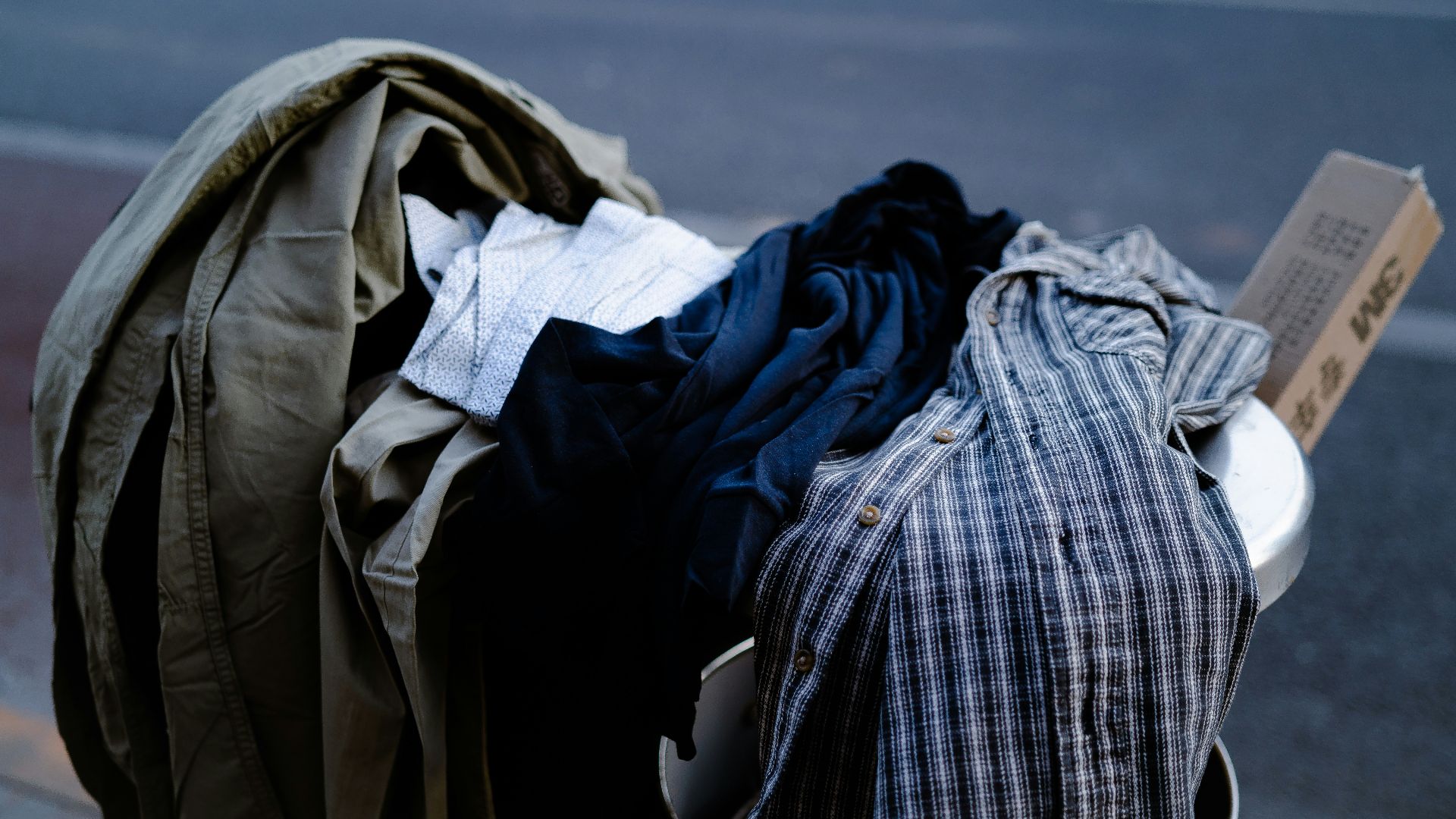 4. Un change complet de vêtements sans raison apparente