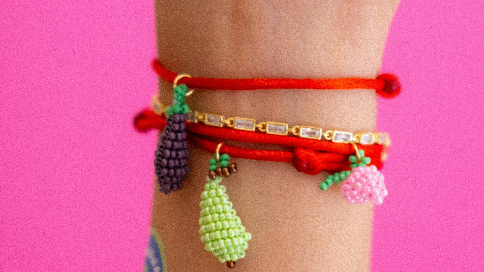 7. Les bracelets à breloques trop thématiques