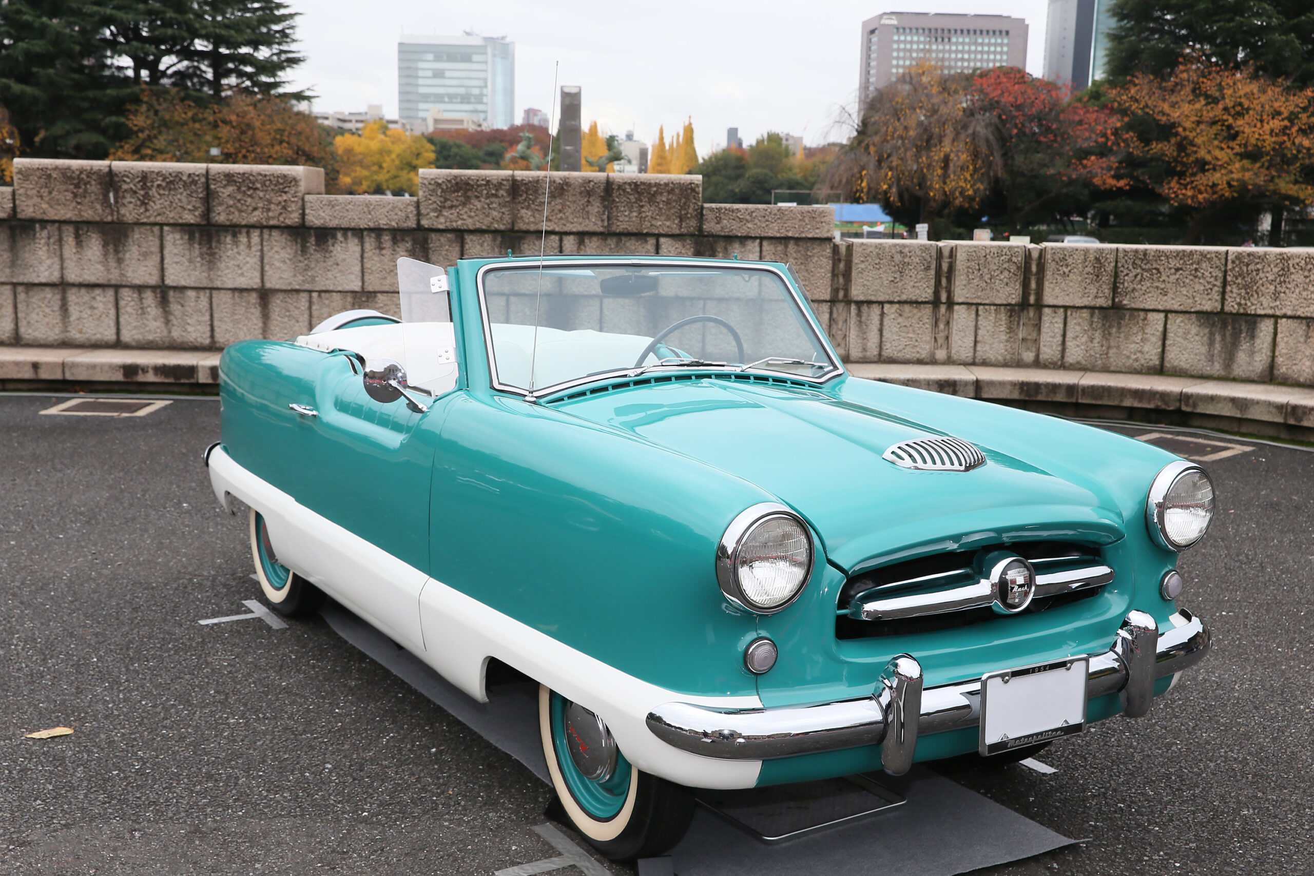 Nash Metropolitan