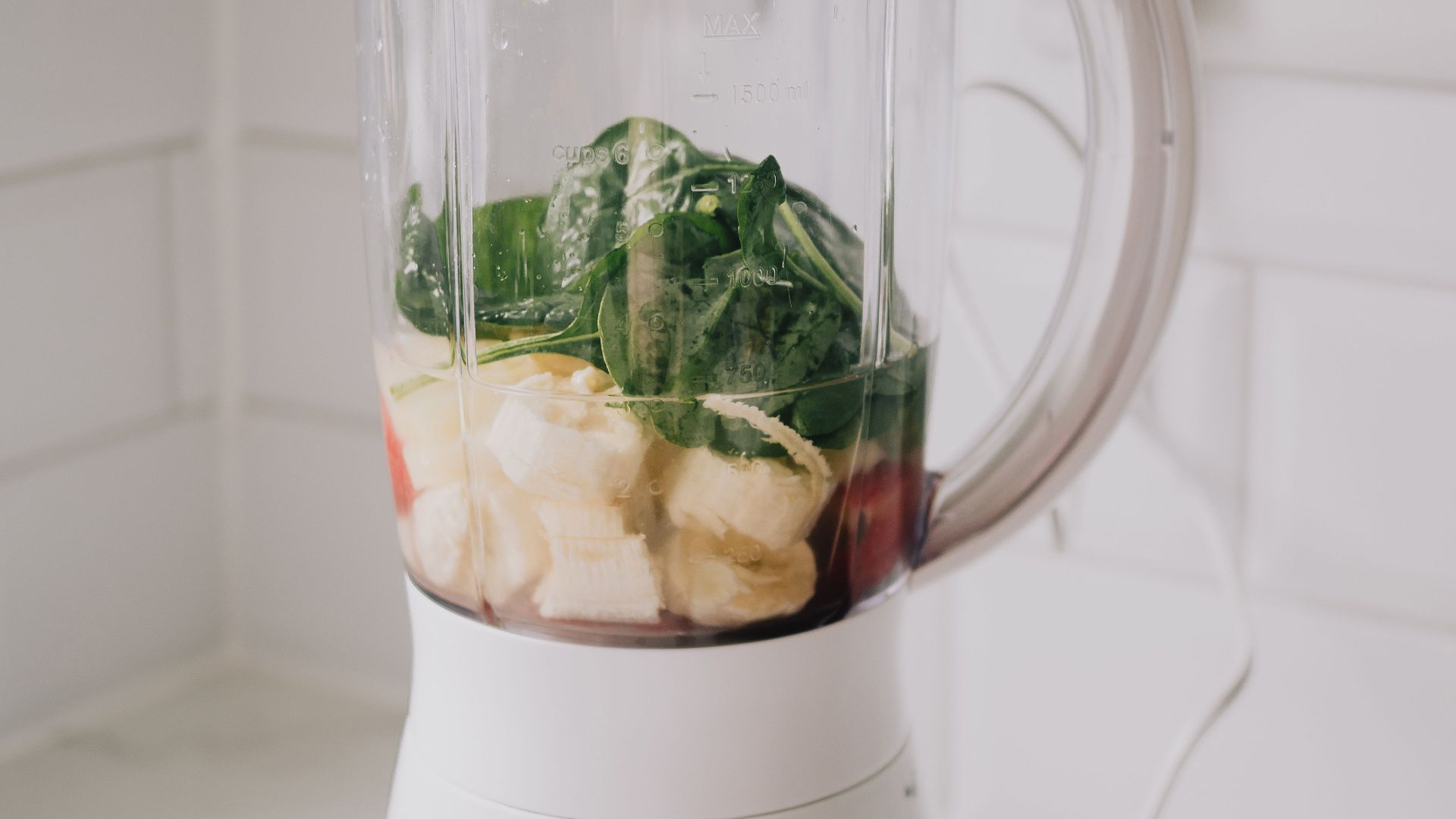 10. Smoothie aux épinards, à la banane et aux protéines
