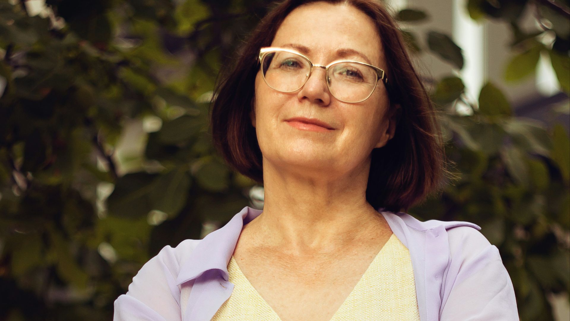 17. Les lunettes modernes mettent le visage en valeur