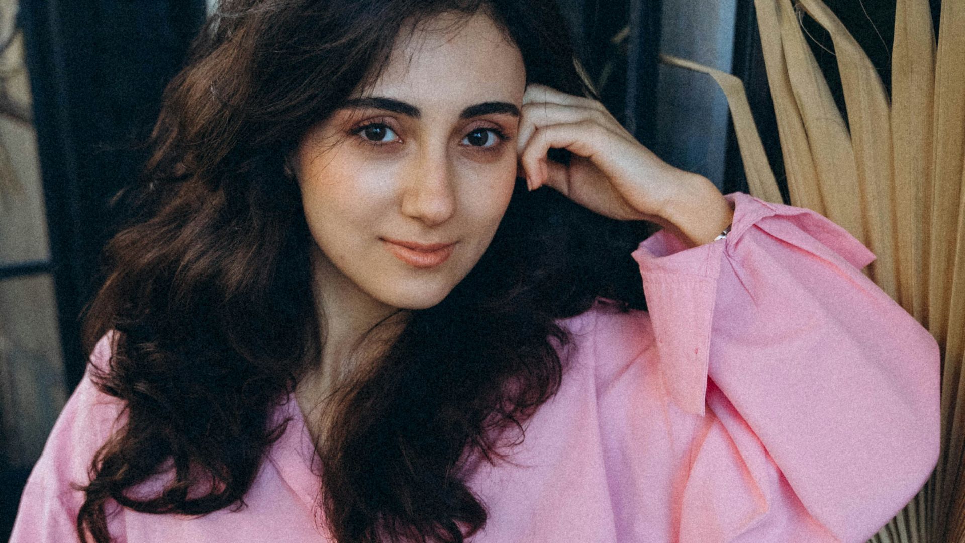 1. Rose pâle