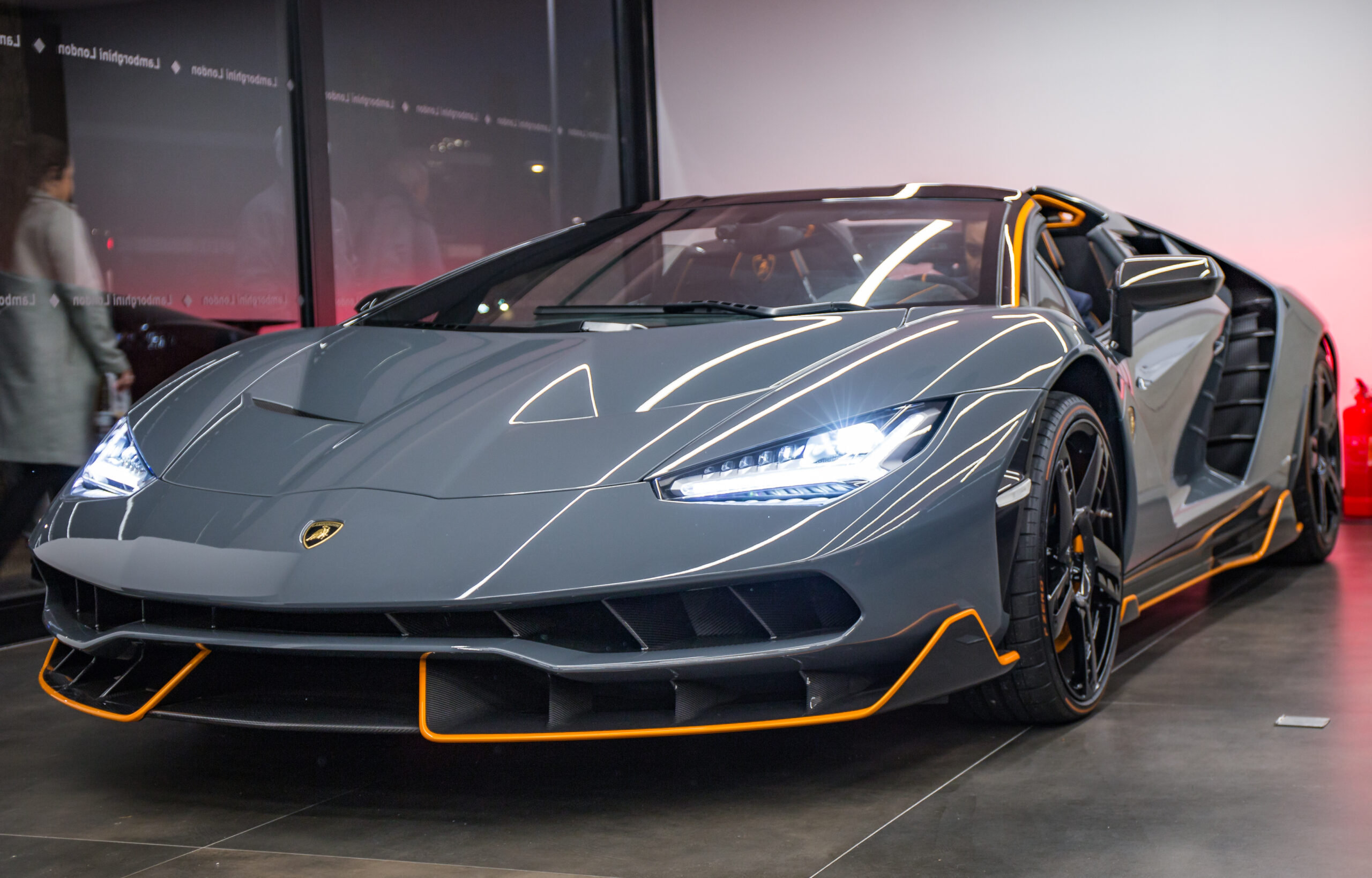 Lamborghini Centenario (2016)