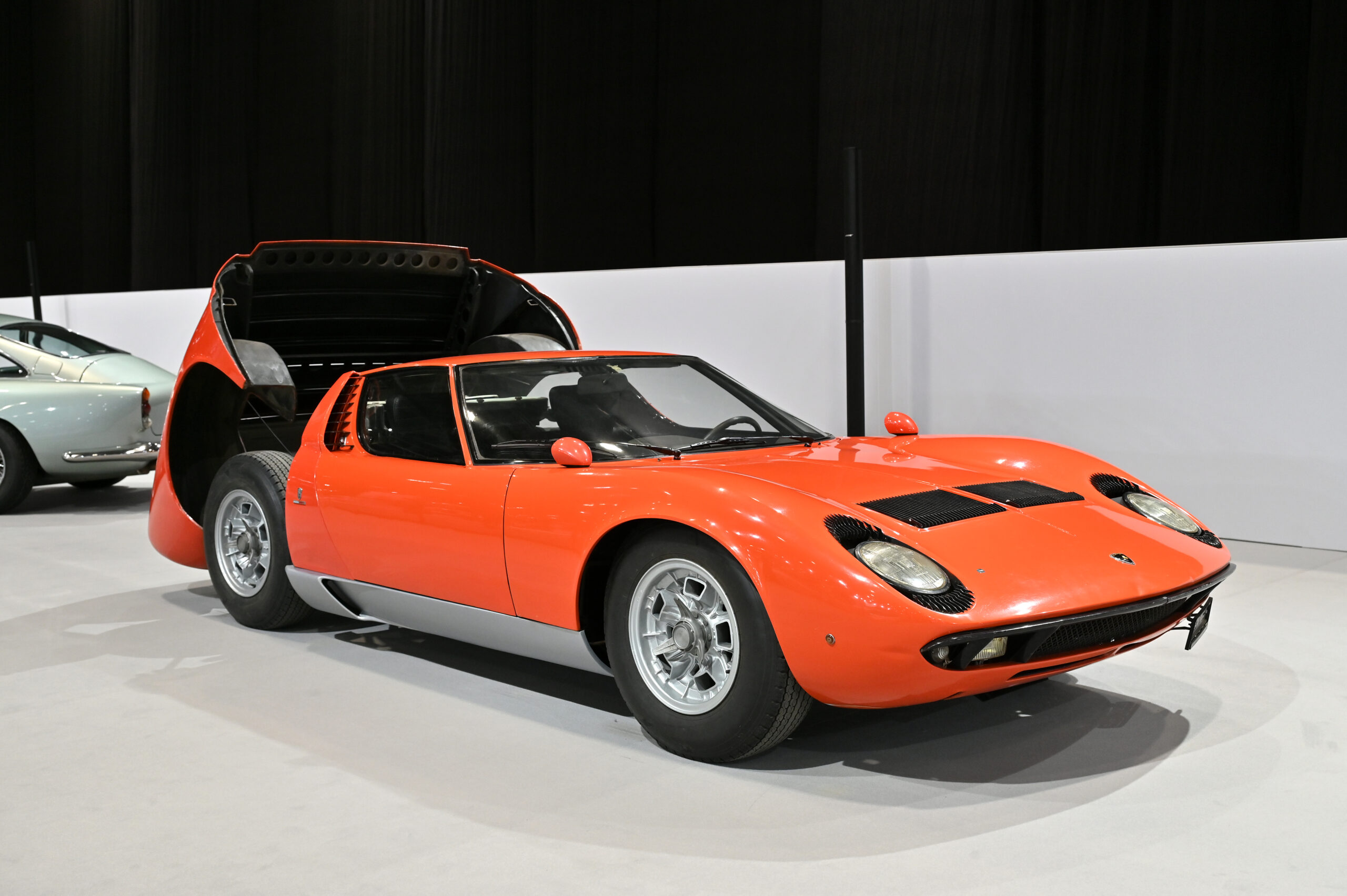 Lamborghini Miura (1966)