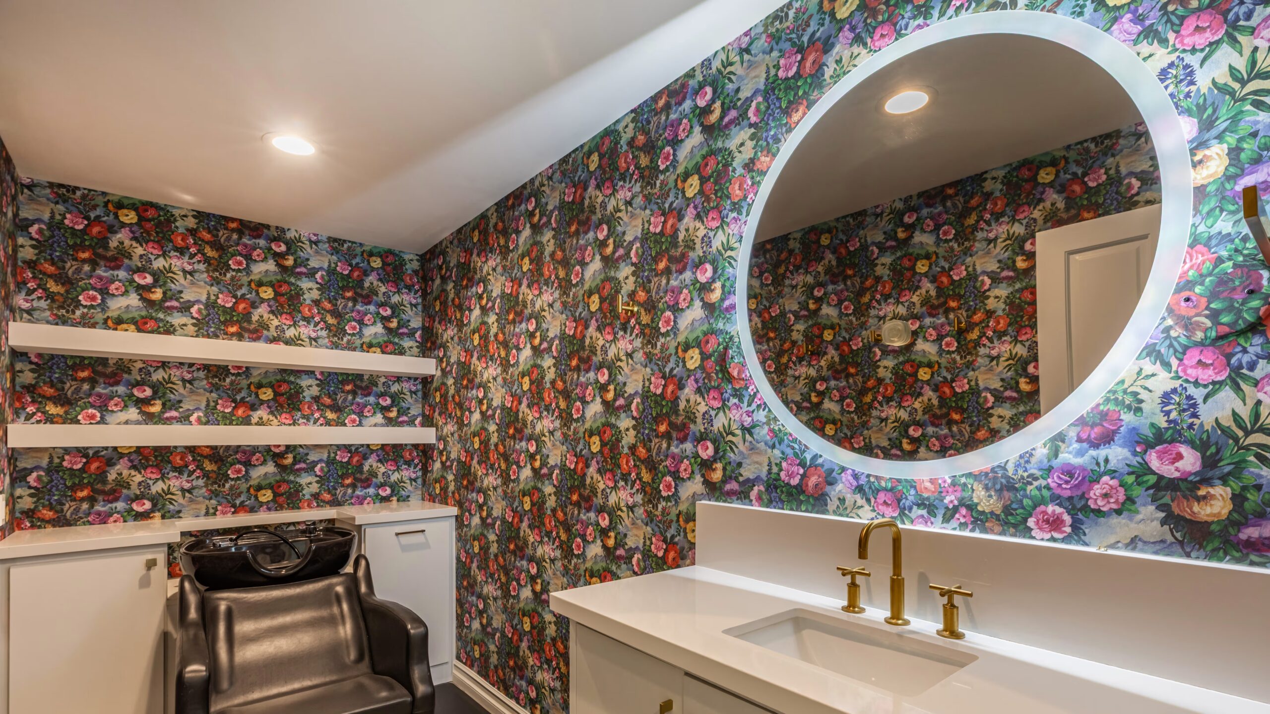 A bold and artistic bathroom