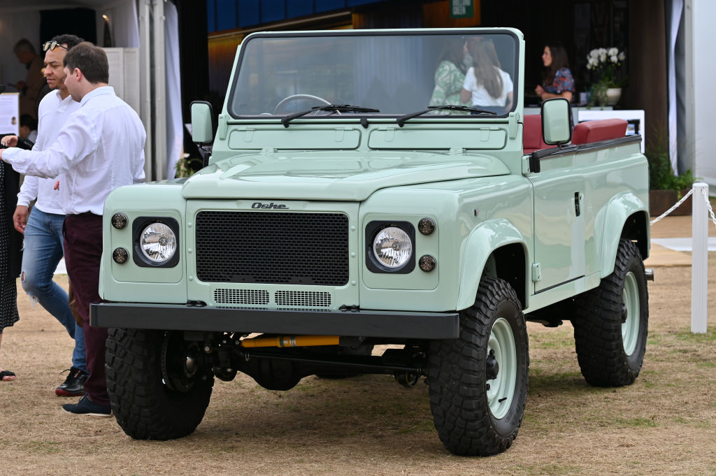 Land Rover Defender